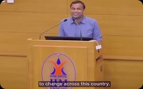 Vineet Saraiwala delivers an inspiring talk at IIM Tiruchirappalli.